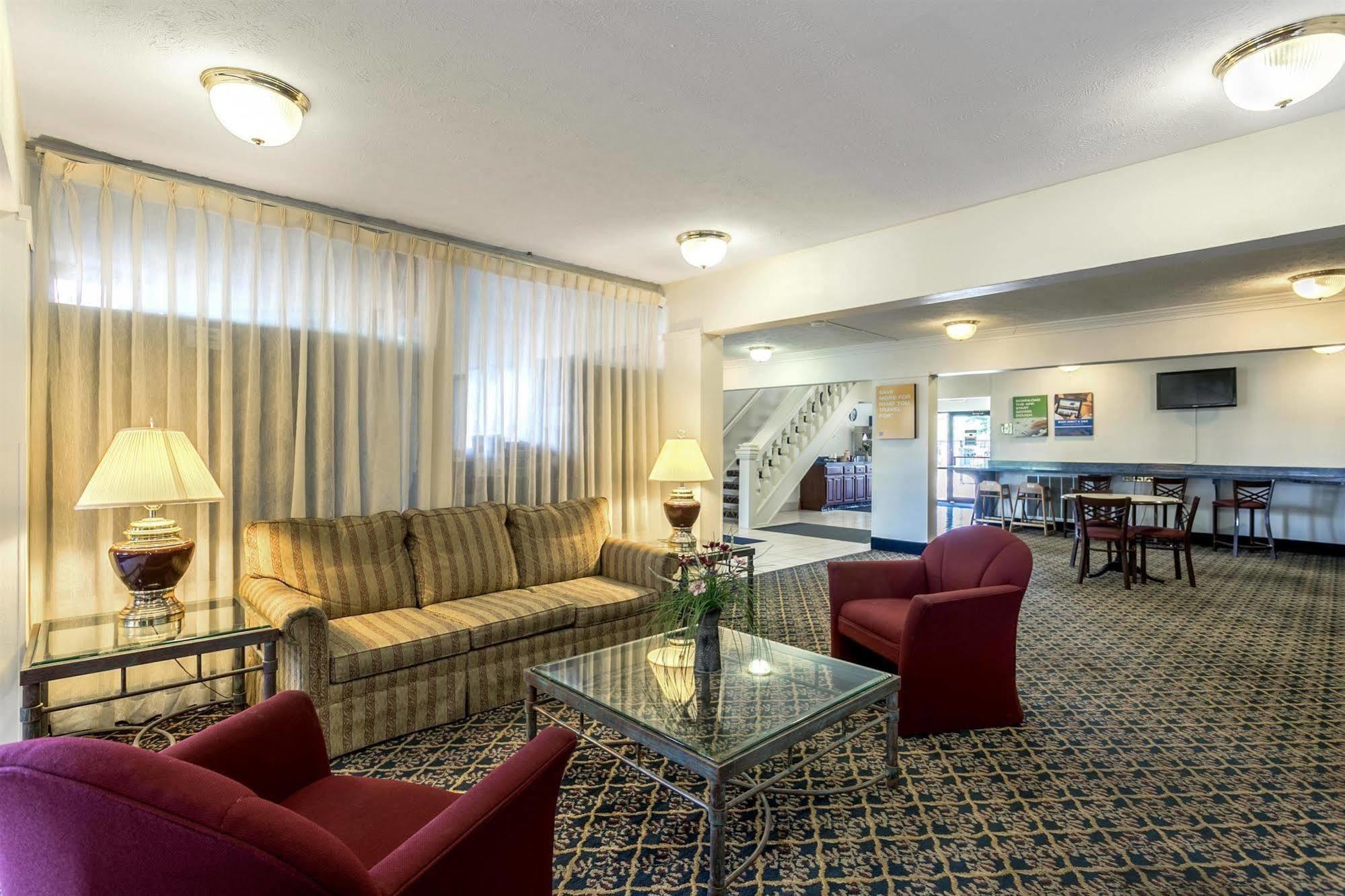 Americas Best Value Inn Edgewood, Md Buitenkant foto